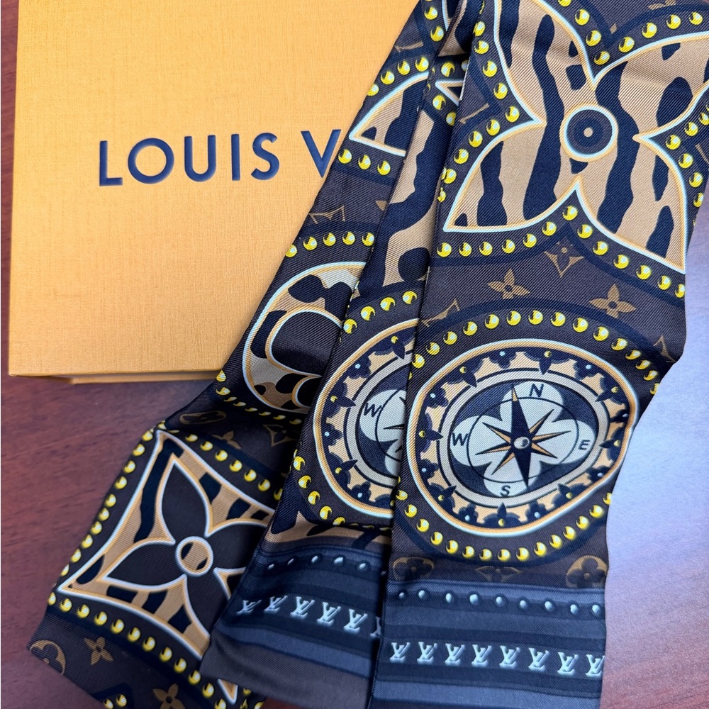 Louis Vuitton Black and Gold Bandeau Strap